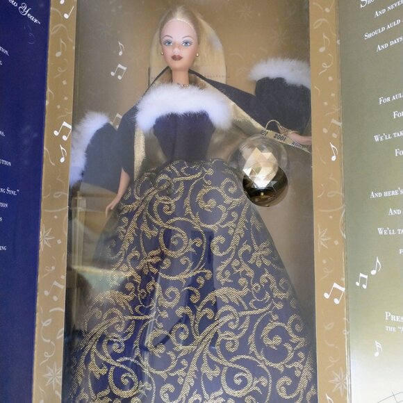 2001 Ring in the New Year Barbie - Picture 3 of 8
